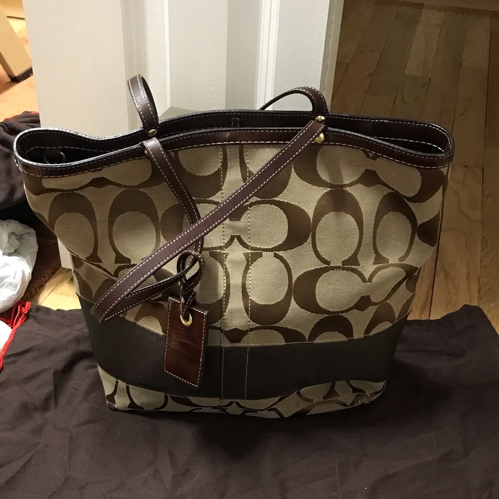 Coach Tote